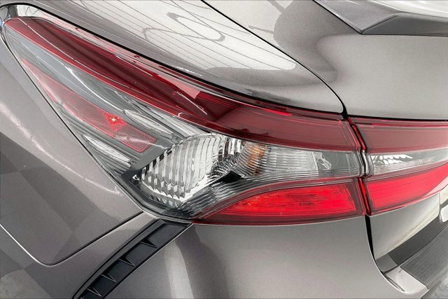 Used 2024 Toyota Camry SE image 30