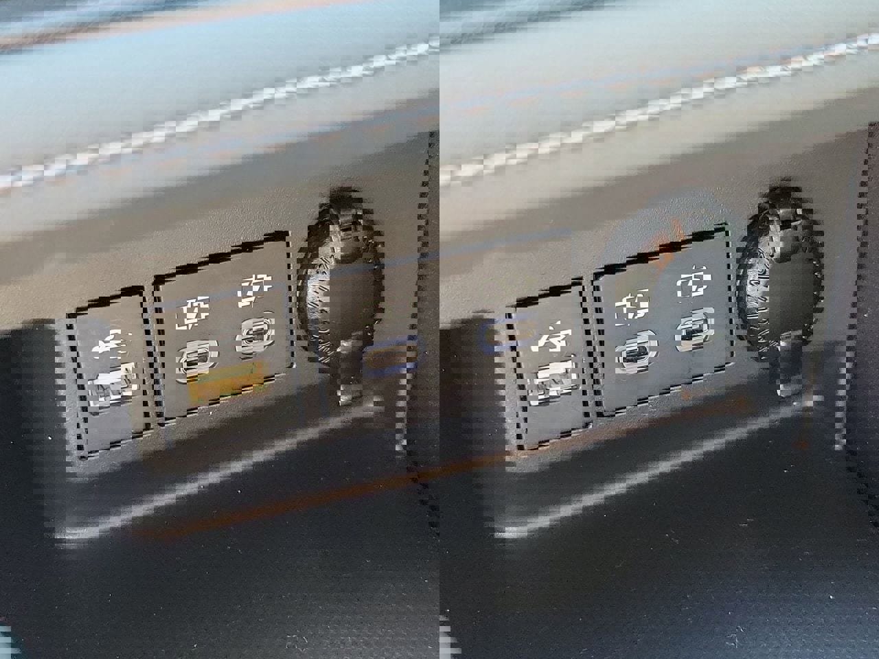 Used 2023 Toyota Highlander XLE FWD image 30