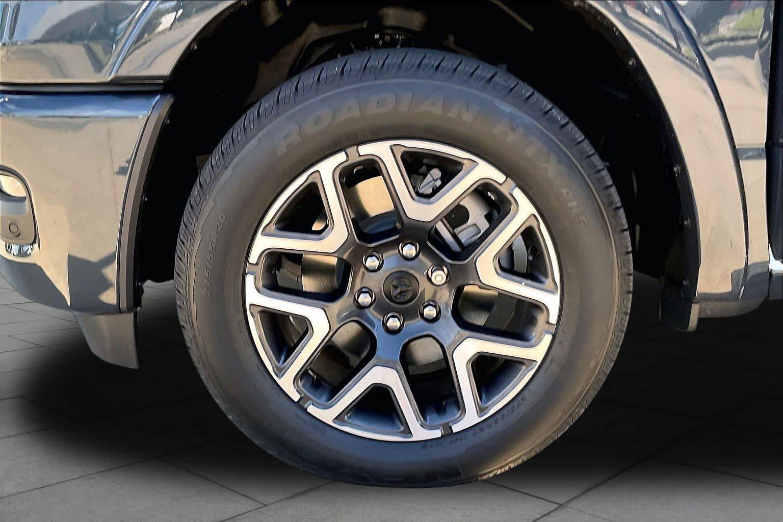 New 2027 RAM 1500 Laramie AWD/4WD image 11