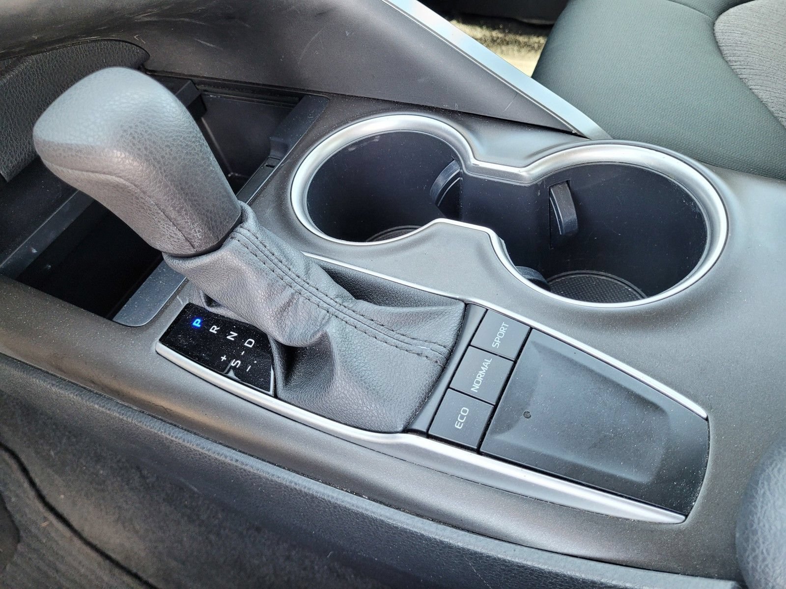 Used 2023 Toyota Camry LE FWD image 16