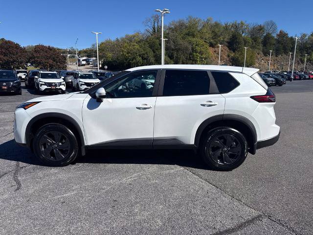 Certified 2026 Nissan Rogue SV FWD image 7