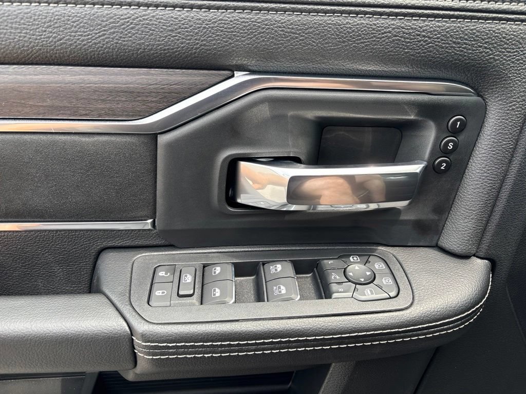 New 2026 RAM 2500 Laramie w/ Night Edition AWD/4WD image 22