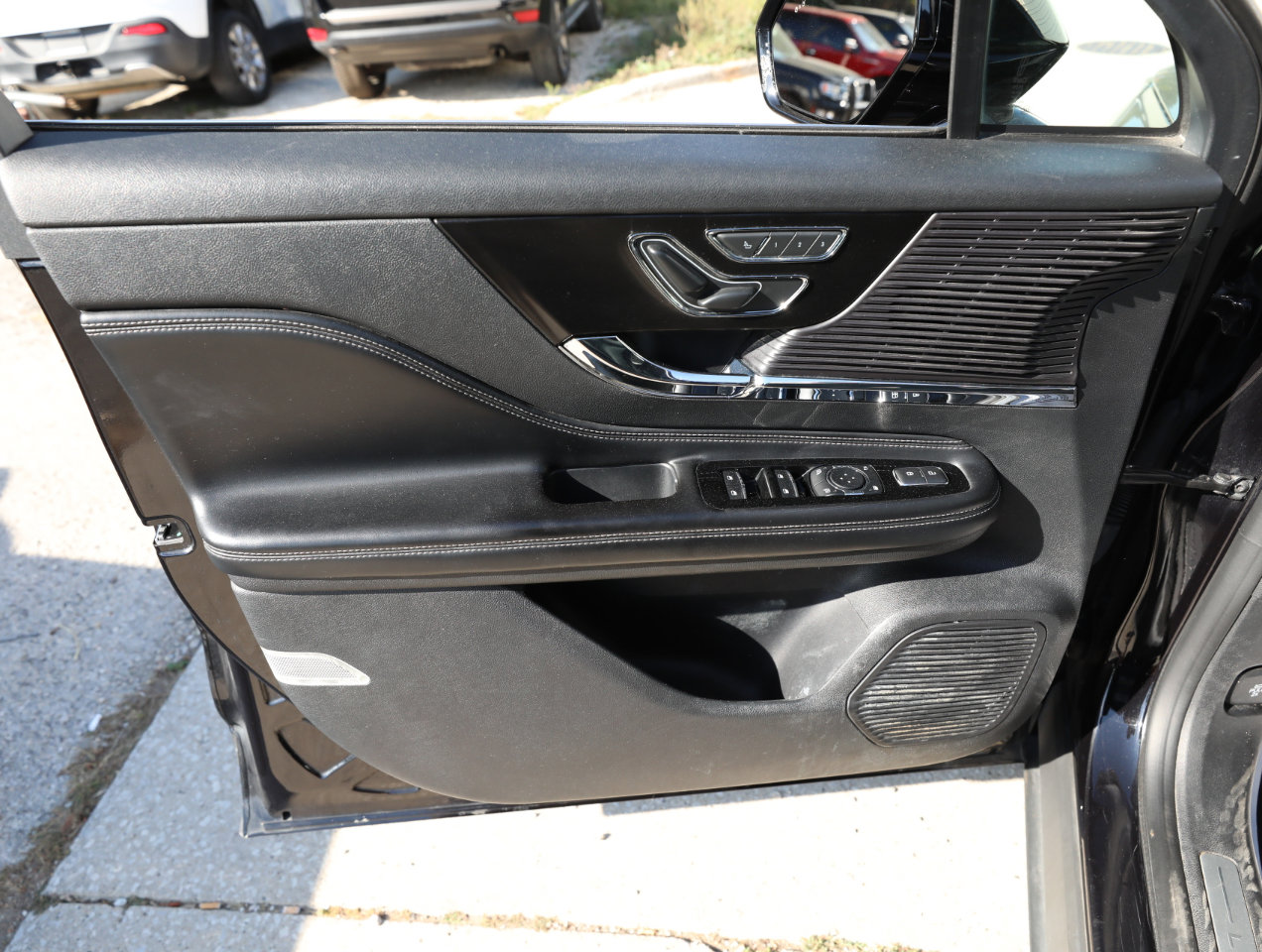 Used 2022 Lincoln Corsair FWD image 16