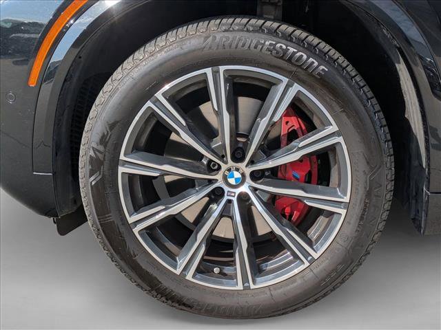Used 2024 BMW X5 xDrive40i w/ M Sport Package image 9