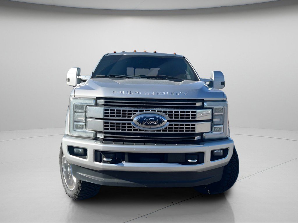 Used 2017 Ford F350 Platinum w/ Platinum Ultimate Package AWD/4WD image 15
