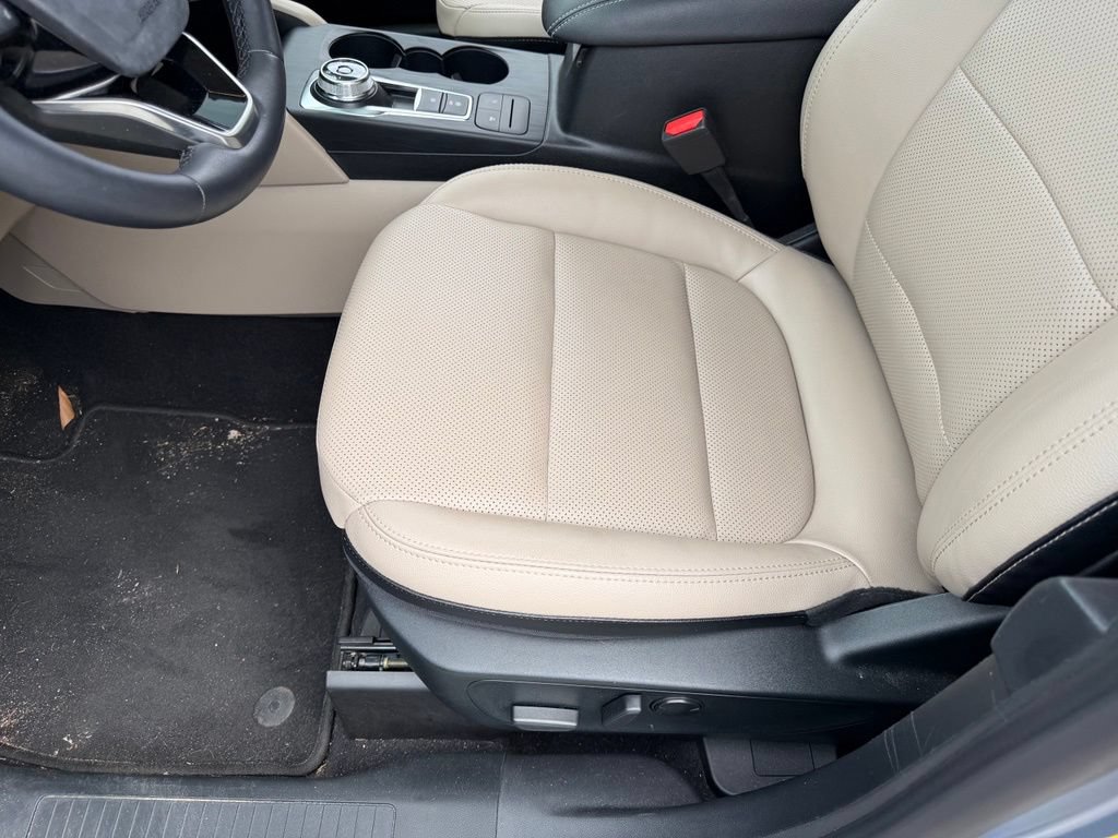 Used 2022 Ford Escape SEL FWD image 25