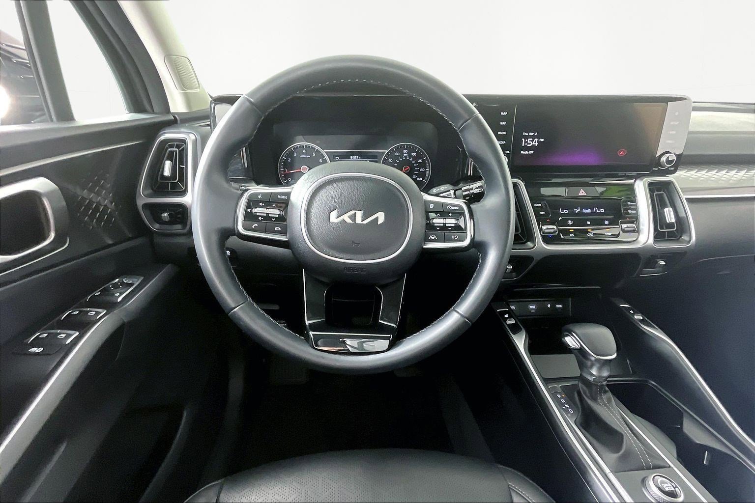 Certified 2023 Kia Sorento S w/ Panoramic Sunroof Package image 8