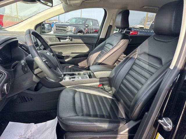 Used 2024 Ford Edge SEL w/ Convenience Package image 9