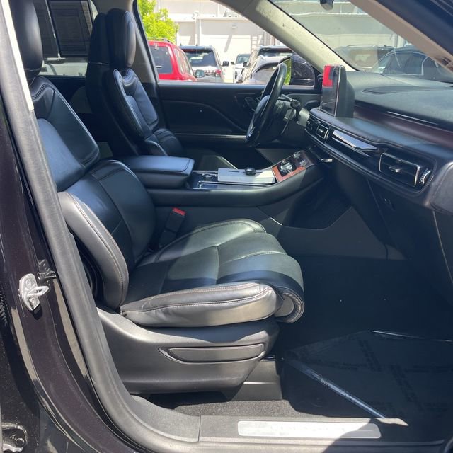 Used 2020 Lincoln Aviator Reserve w/ Equipment Group 202A AWD/4WD image 11