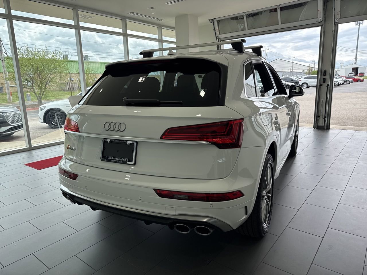 Used 2024 Audi SQ5 Premium image 7