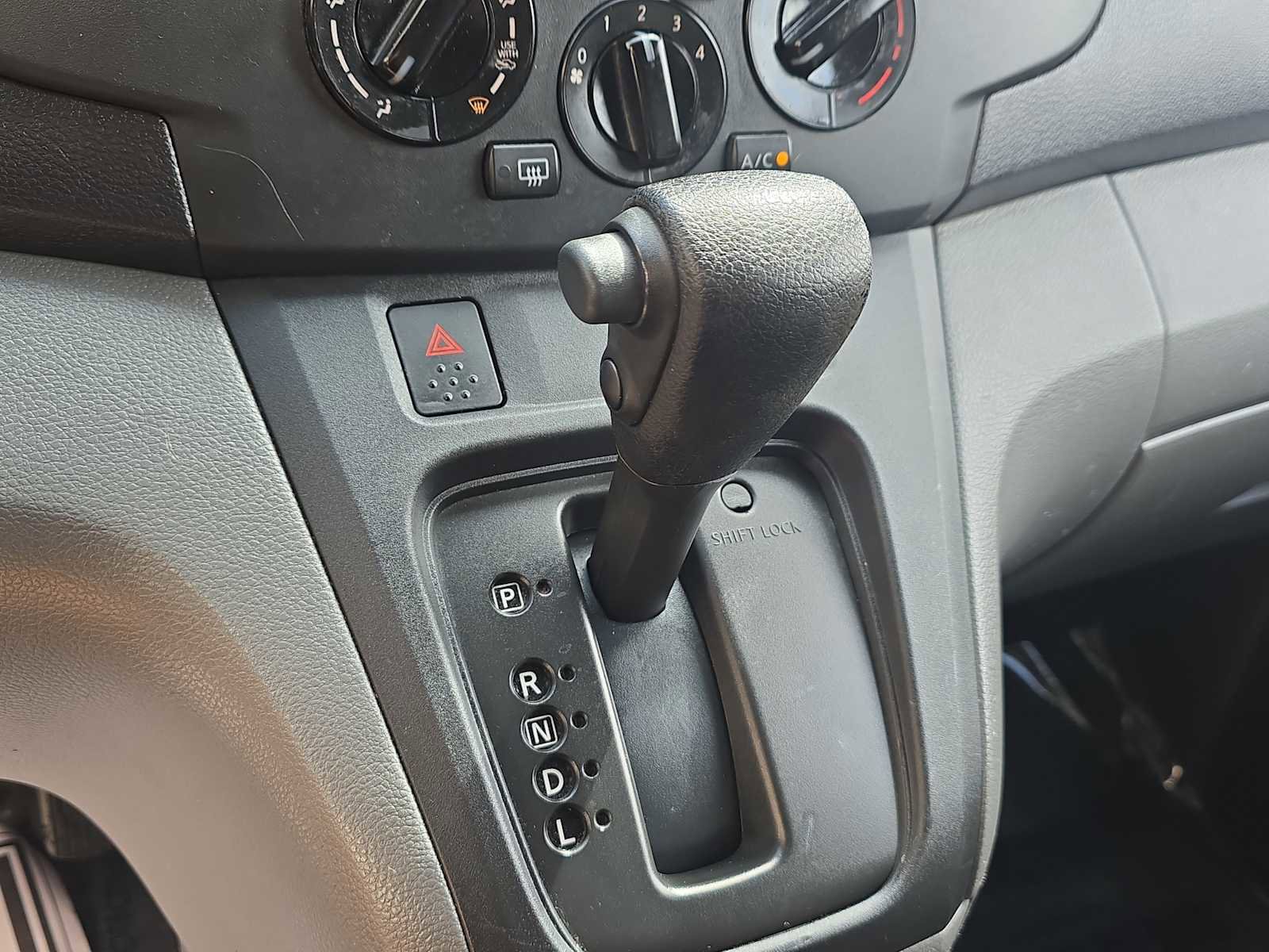 Used 2021 Nissan NV200 S w/ Back Door Glass Package image 17