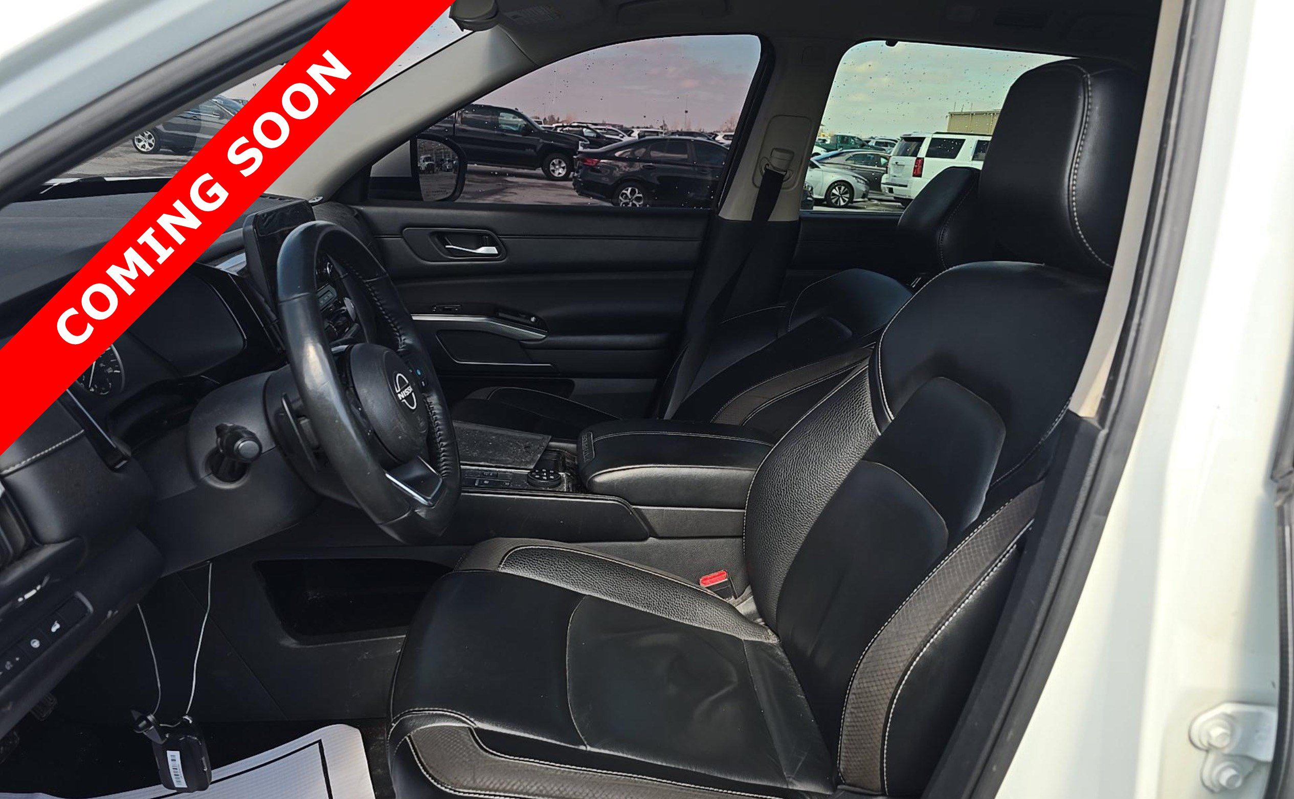 Used 2023 Nissan Pathfinder SL AWD/4WD image 5