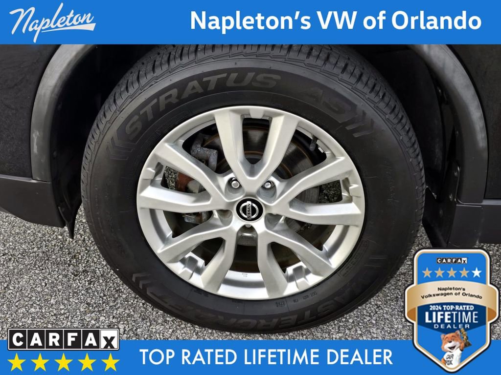 Used 2020 Nissan Rogue SV image 11