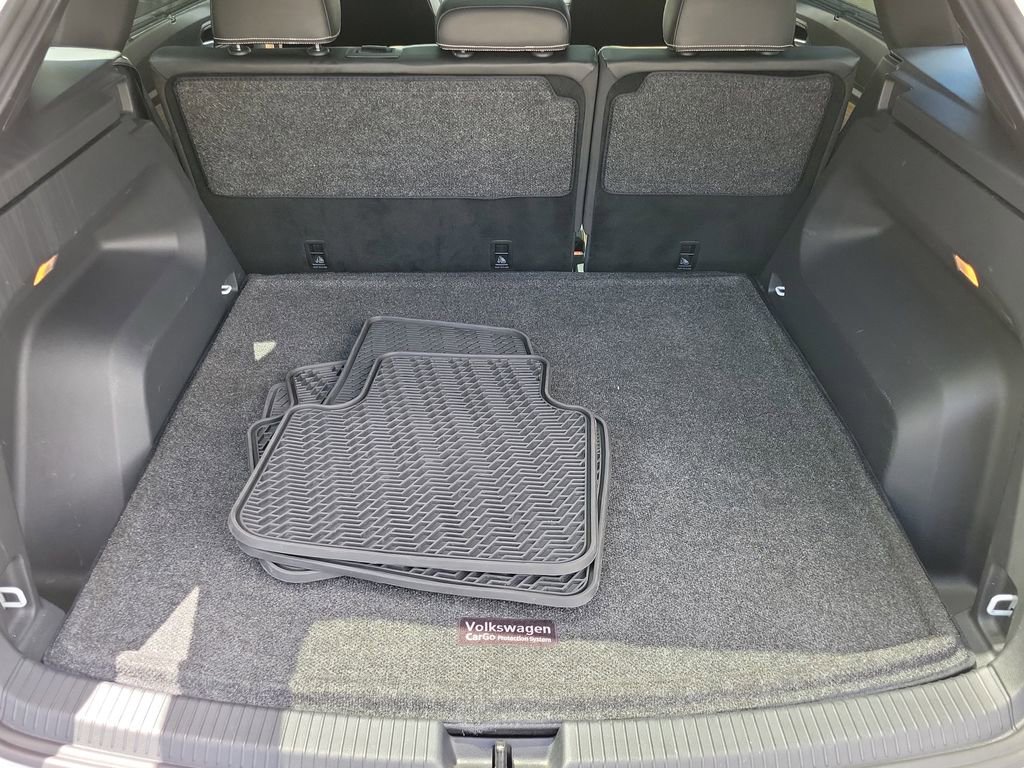 Used 2023 Volkswagen Atlas Cross Sport SEL Premium R-Line image 10