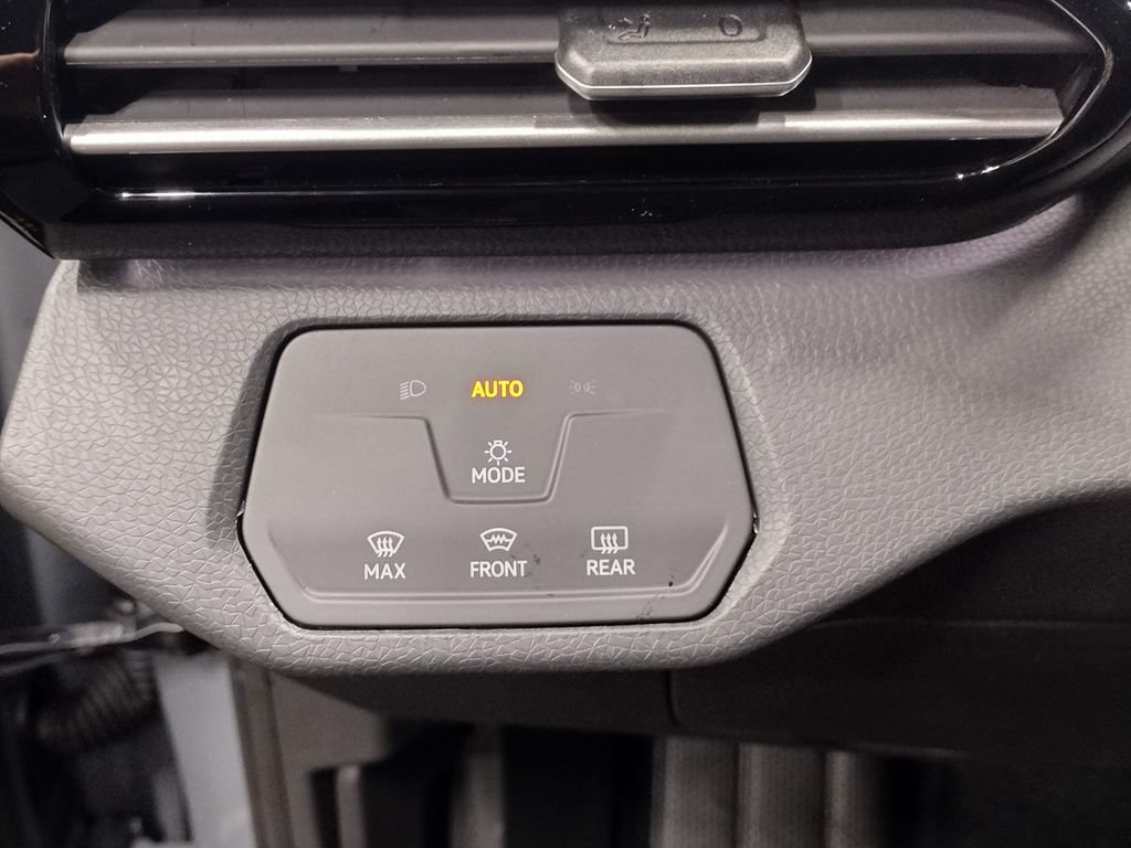 New 2026 Volkswagen ID.4 Pro AWD/4WD image 22