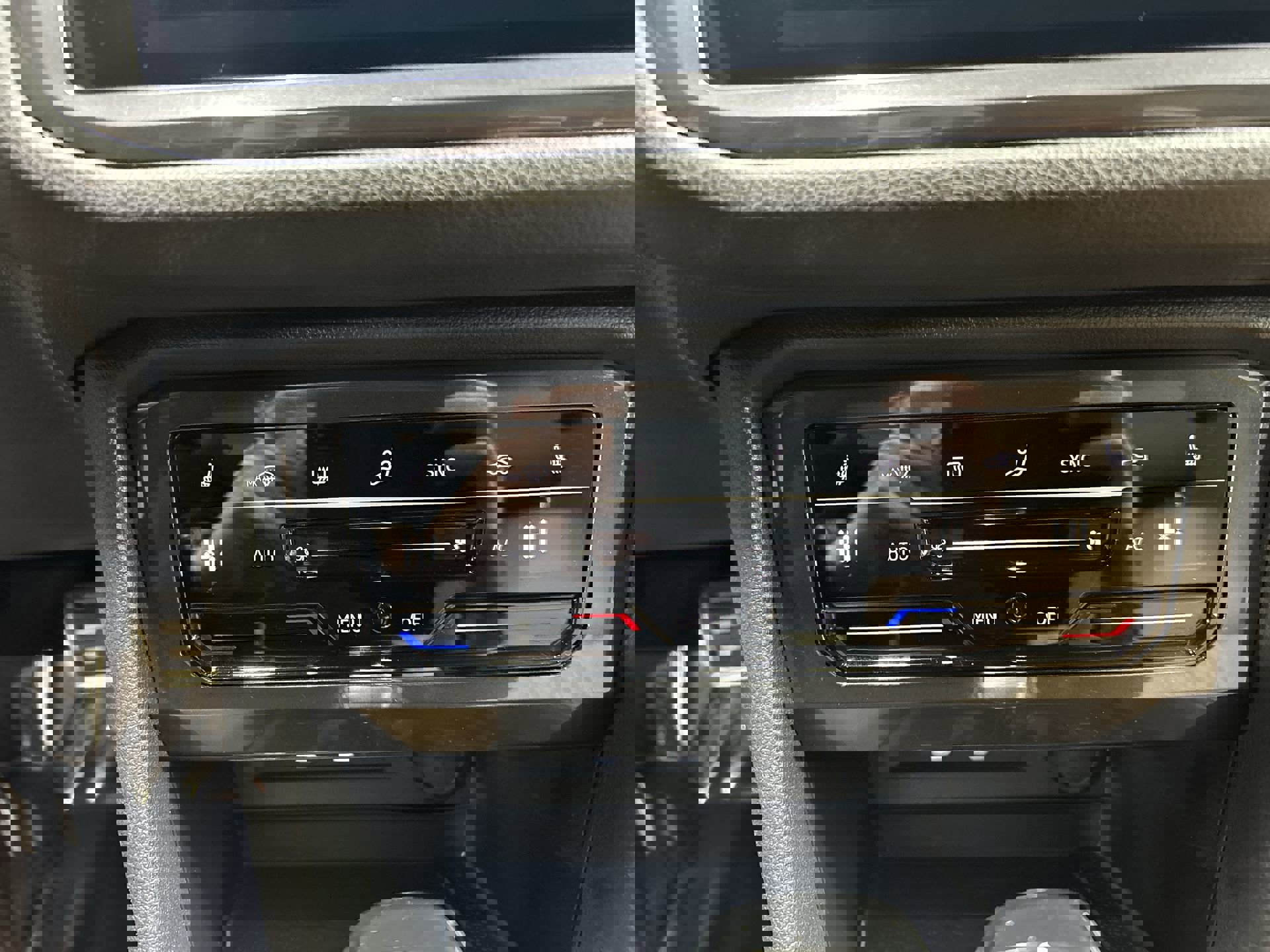 Used 2022 Volkswagen Tiguan SE R-Line image 12