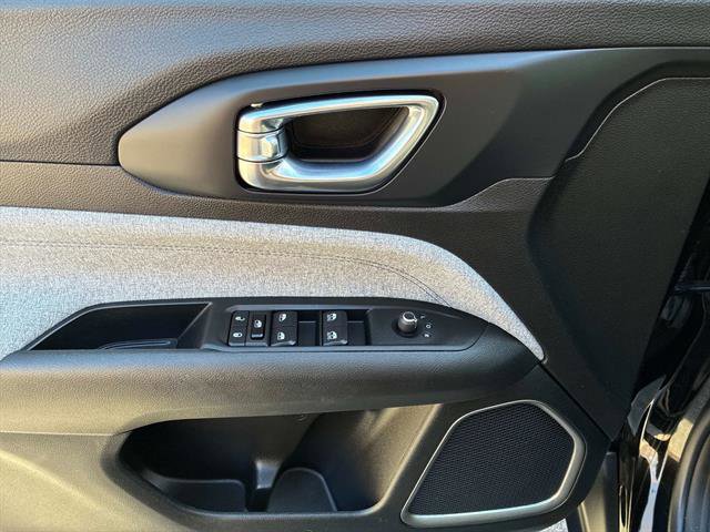 Certified 2022 Jeep Compass Latitude image 18