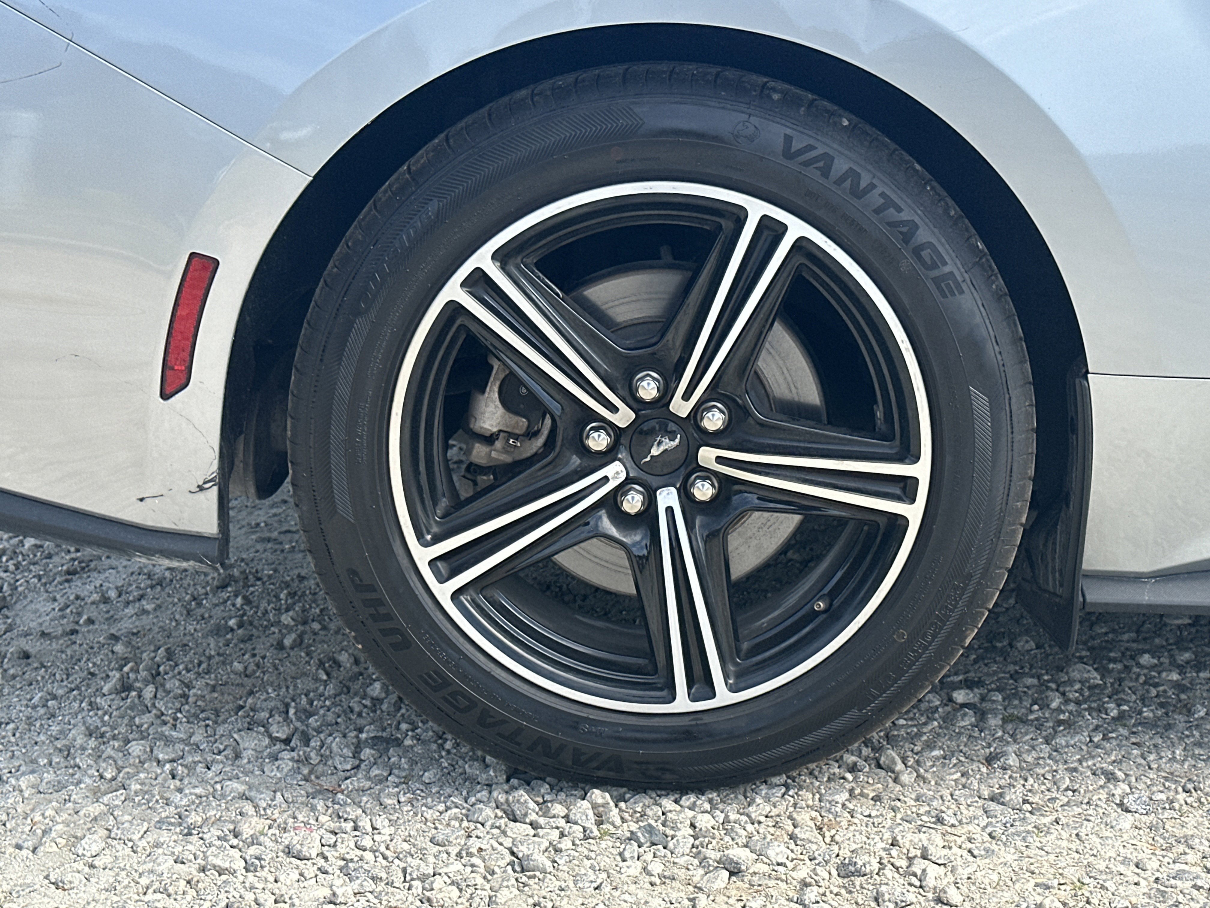 Used 2024 Ford Mustang Premium image 15