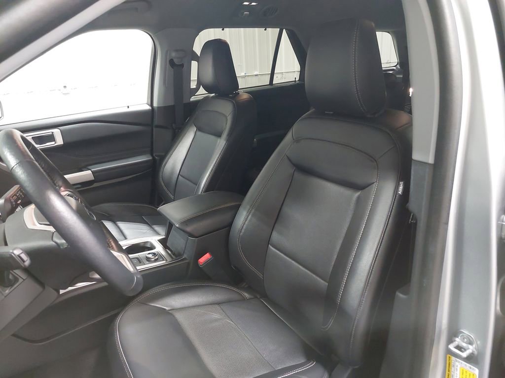 Used 2022 Ford Explorer Limited image 17
