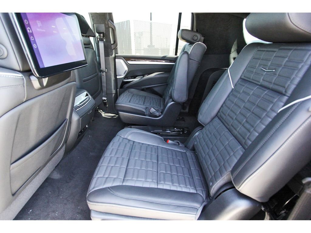 New 2026 Cadillac Escalade ESV Platinum Sport image 7