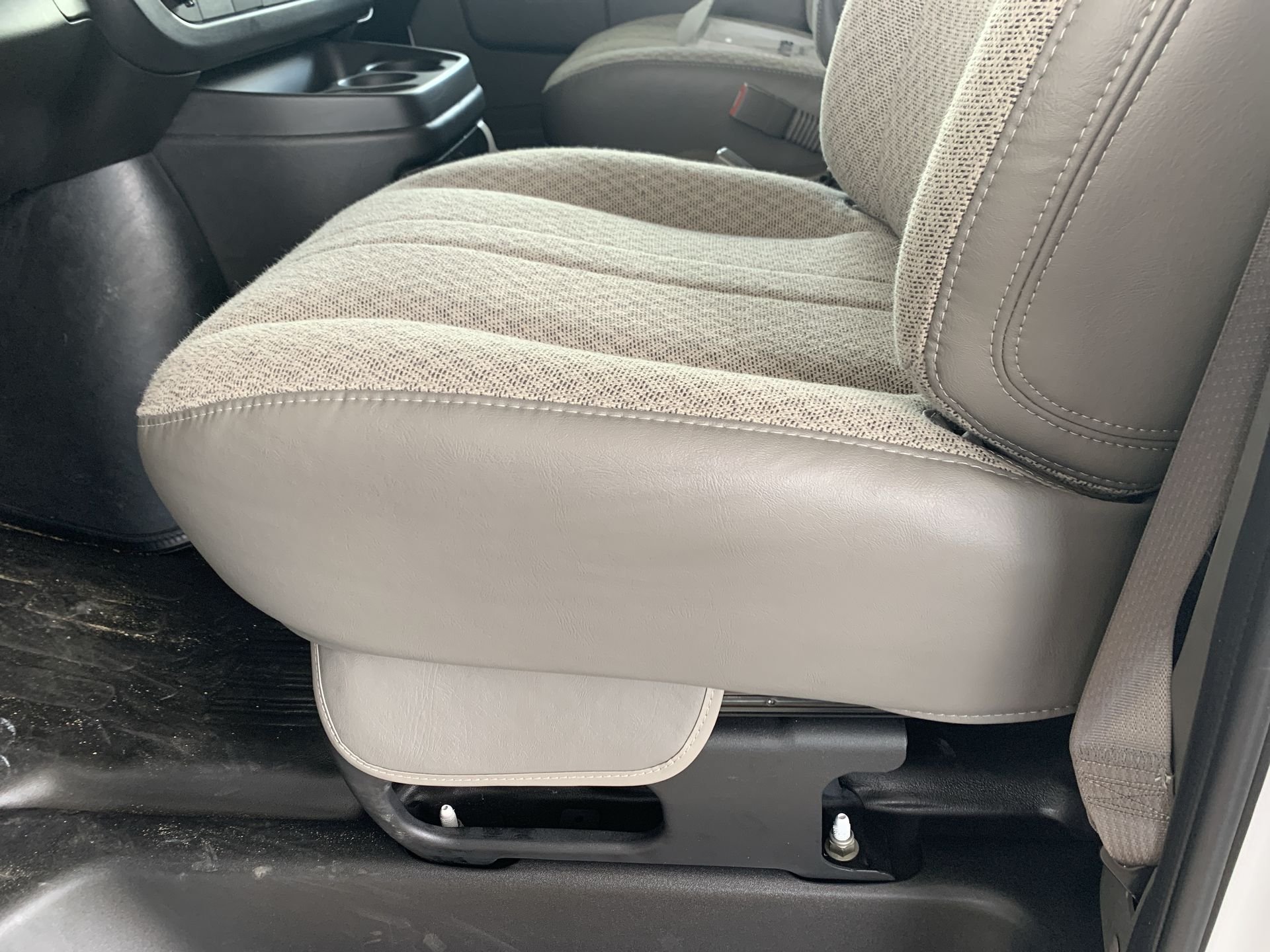 New 2025 GMC Savana 2500 w/ Driver Convenience Package RWD image 37