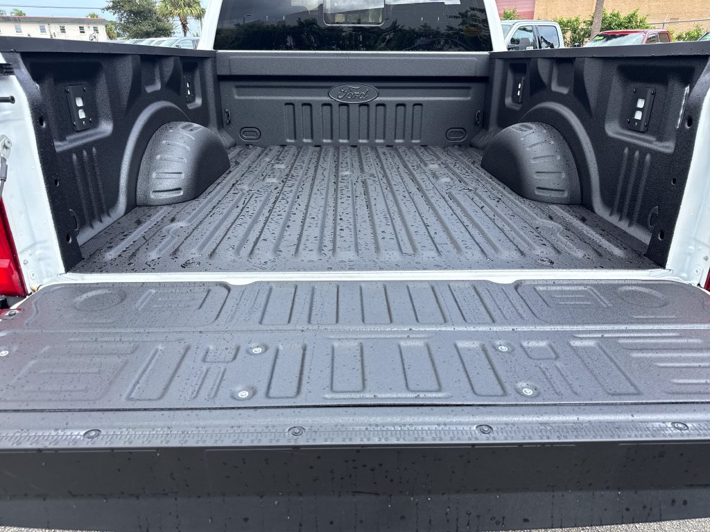 New 2027 Ford F250 Lariat w/ Black Appearance Package AWD/4WD image 22