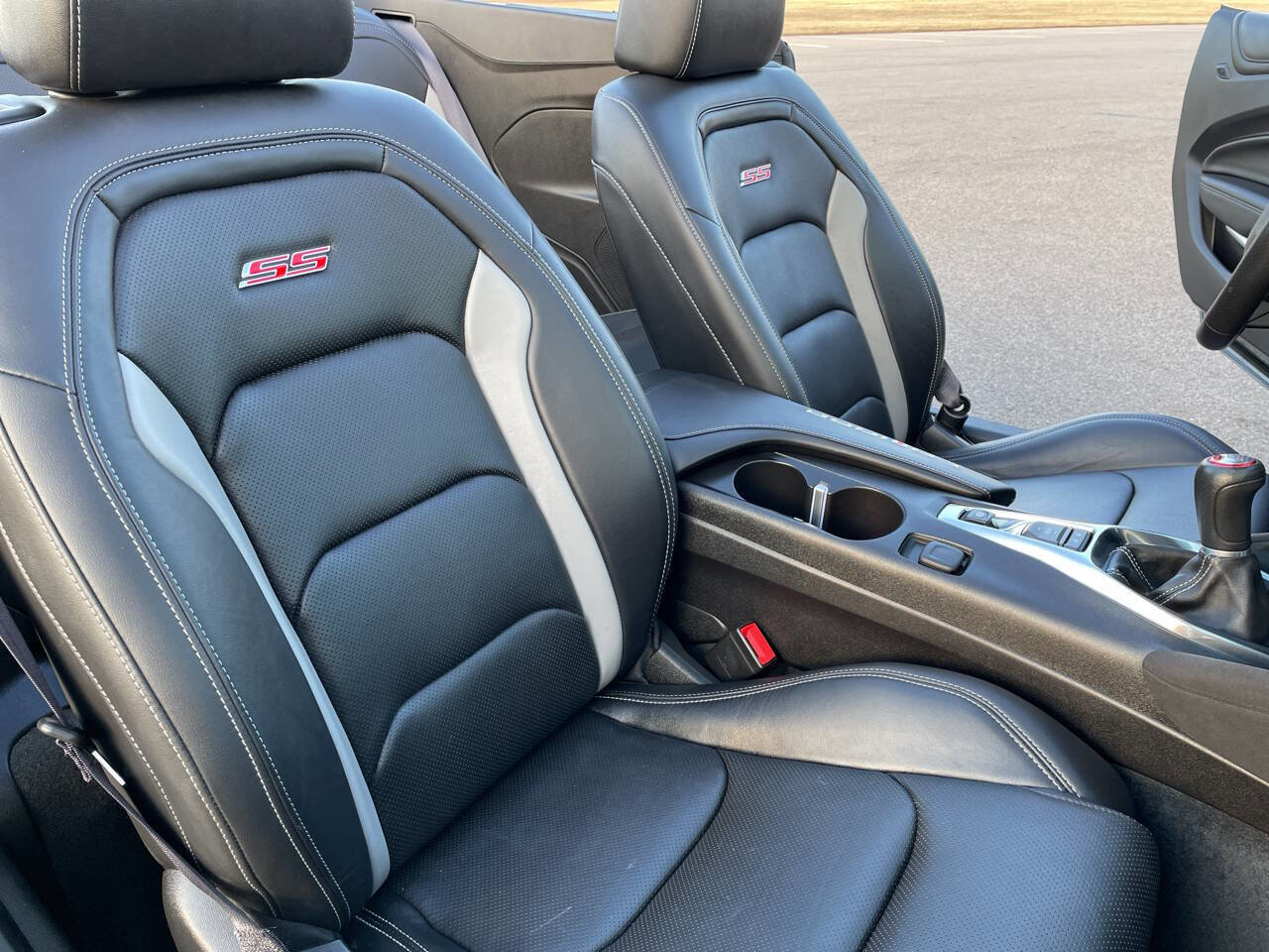 Used 2016 Chevrolet Camaro SS image 59