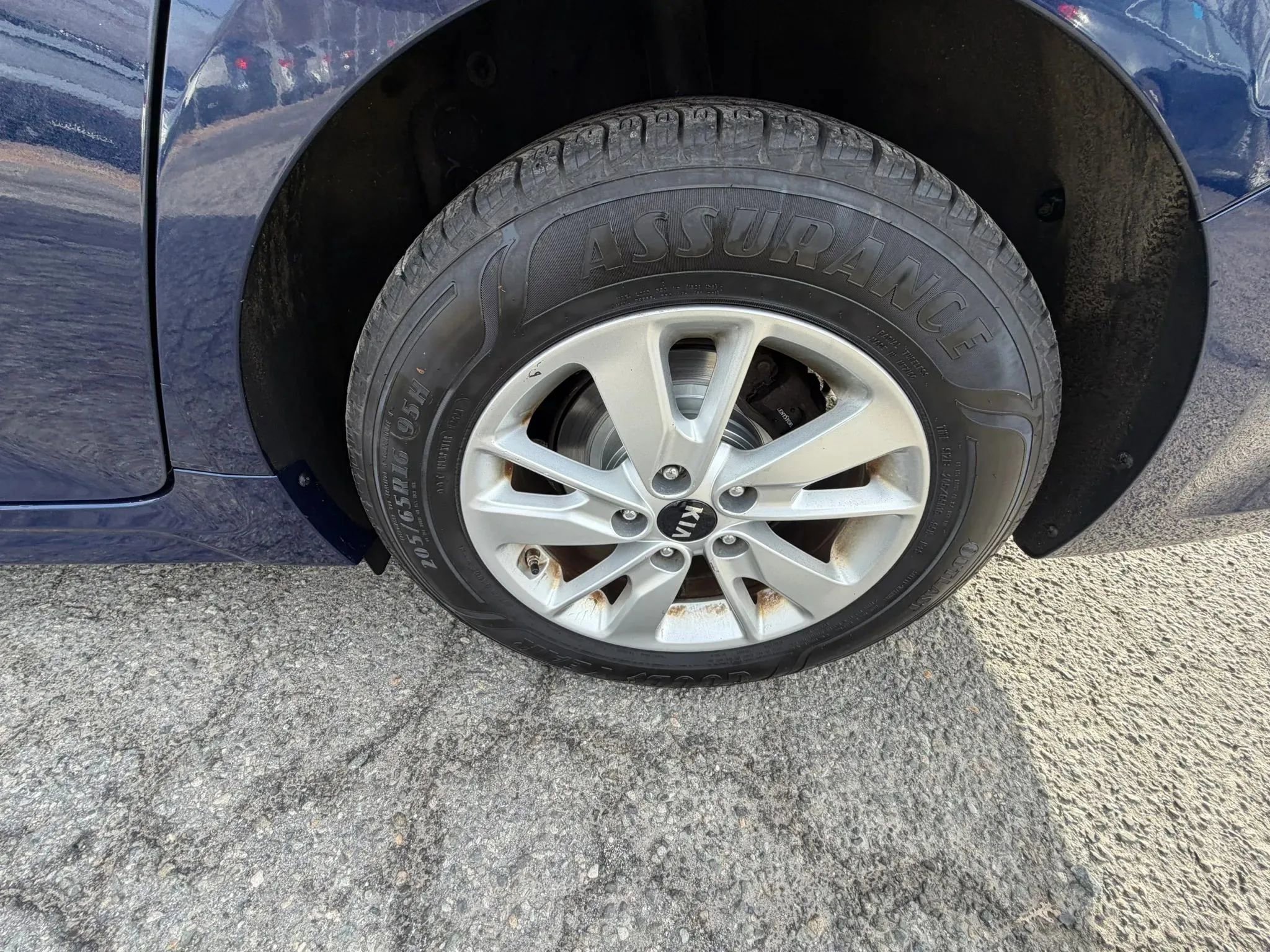 Used 2017 Kia Optima LX image 9