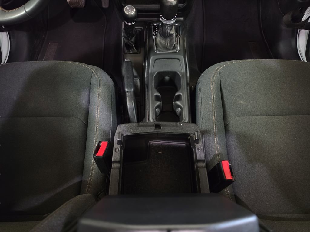 Used 2024 Jeep Wrangler Sport S image 17