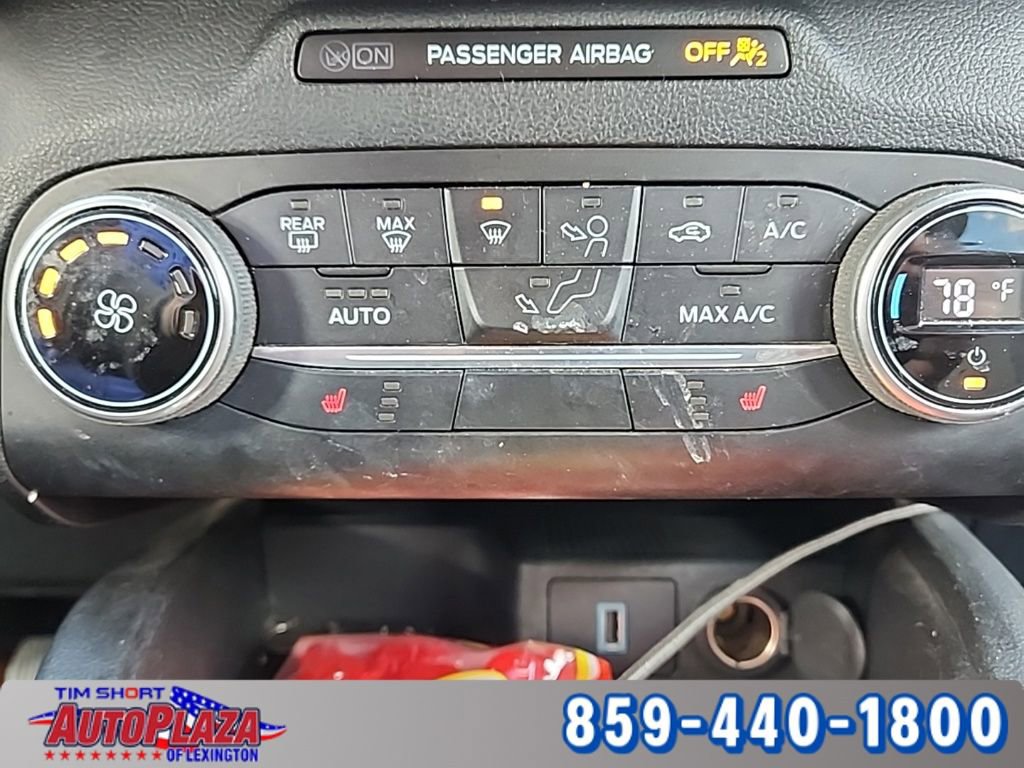 Used 2020 Ford Escape SE image 23