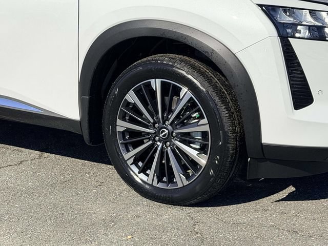 New 2026 Nissan Pathfinder Platinum w/ Cargo Package AWD/4WD image 7
