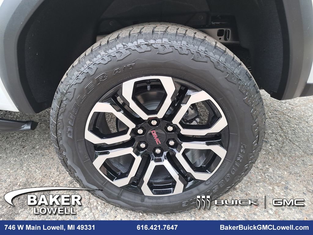 New 2025 GMC Canyon AT4 w/ Nightfall Edition image 32