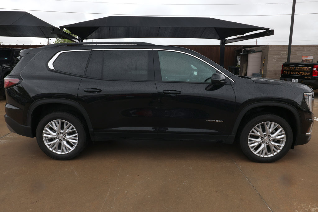 Used 2026 GMC Acadia Elevation w/ Elevation Premium Package FWD image 4