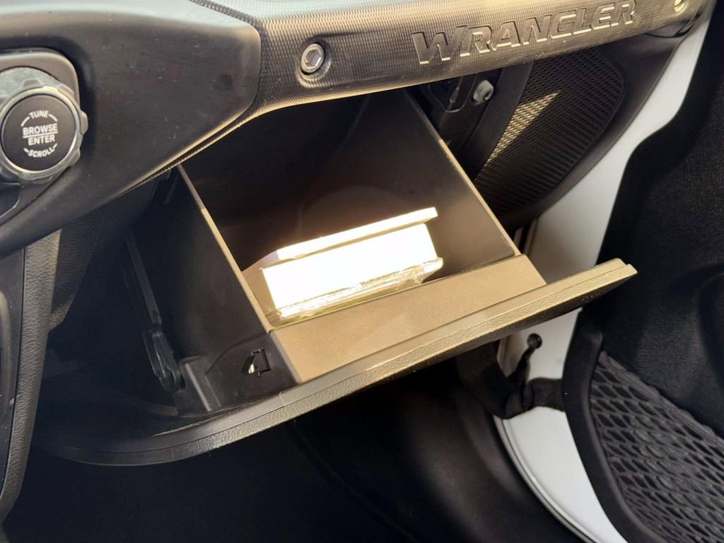 Certified 2022 Jeep Wrangler Unlimited Sport image 32