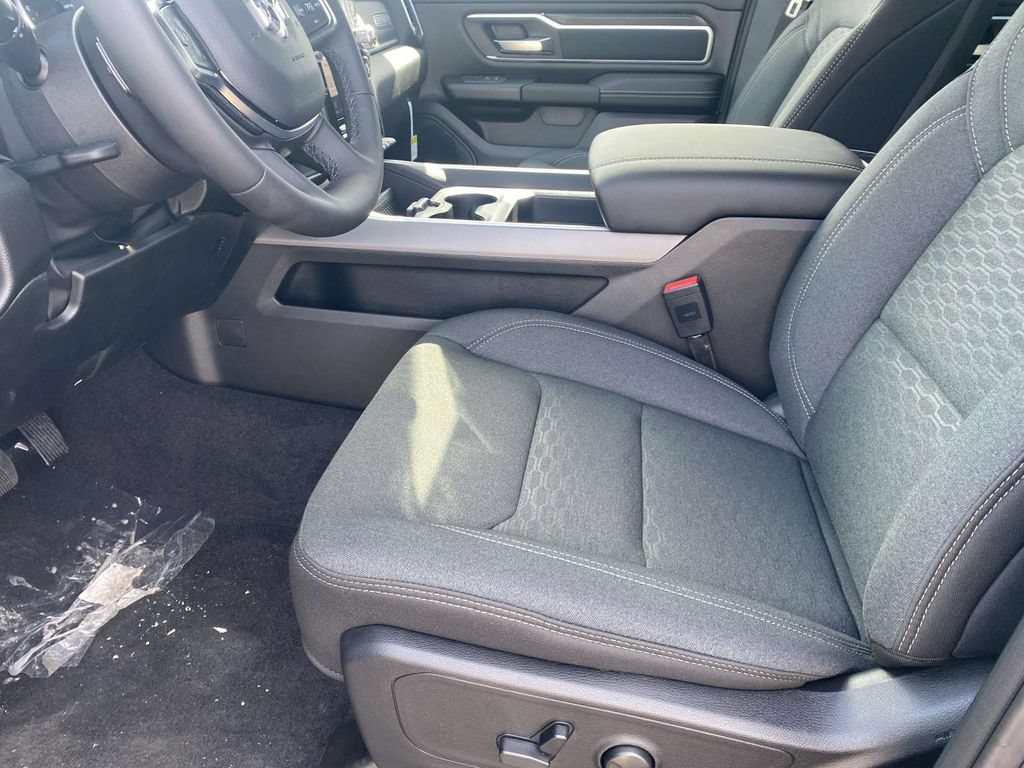 New 2026 RAM 1500 Big Horn AWD/4WD image 13