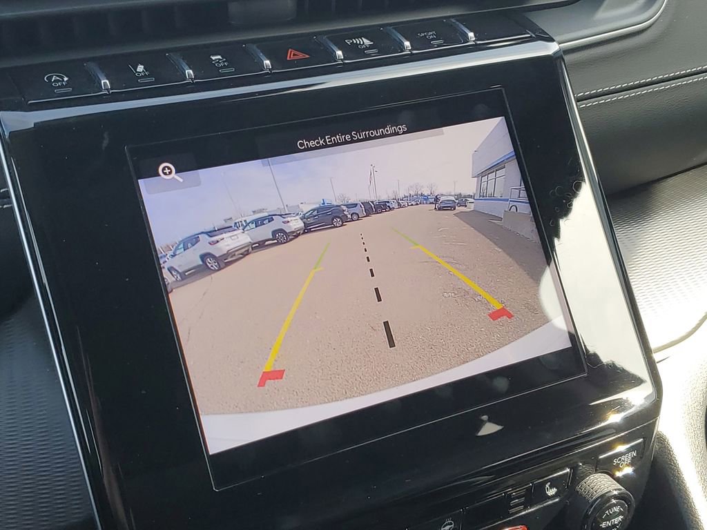 Used 2023 Jeep Grand Cherokee Laredo image 16