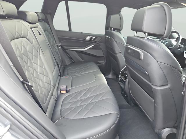 Used 2024 BMW X5 M60i image 23