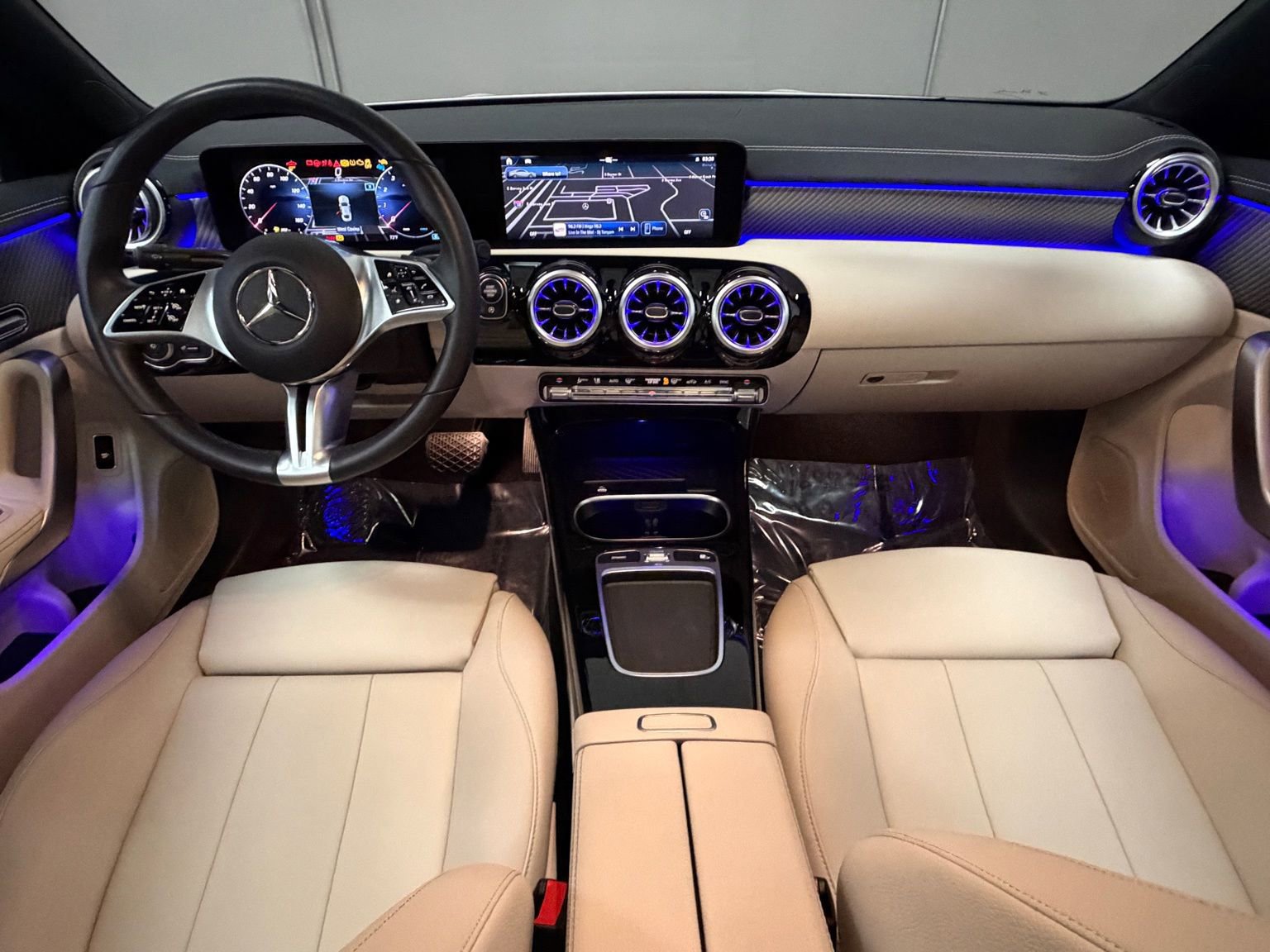 Used 2025 Mercedes-Benz CLA 250 image 34