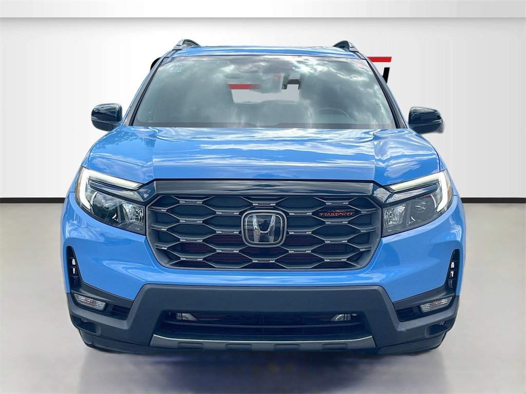 Used 2024 Honda Passport TrailSport image 2
