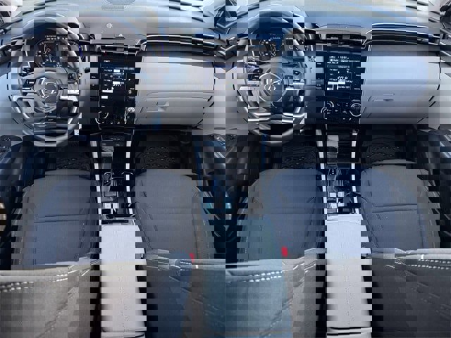 Used 2024 Hyundai Tucson SE image 8