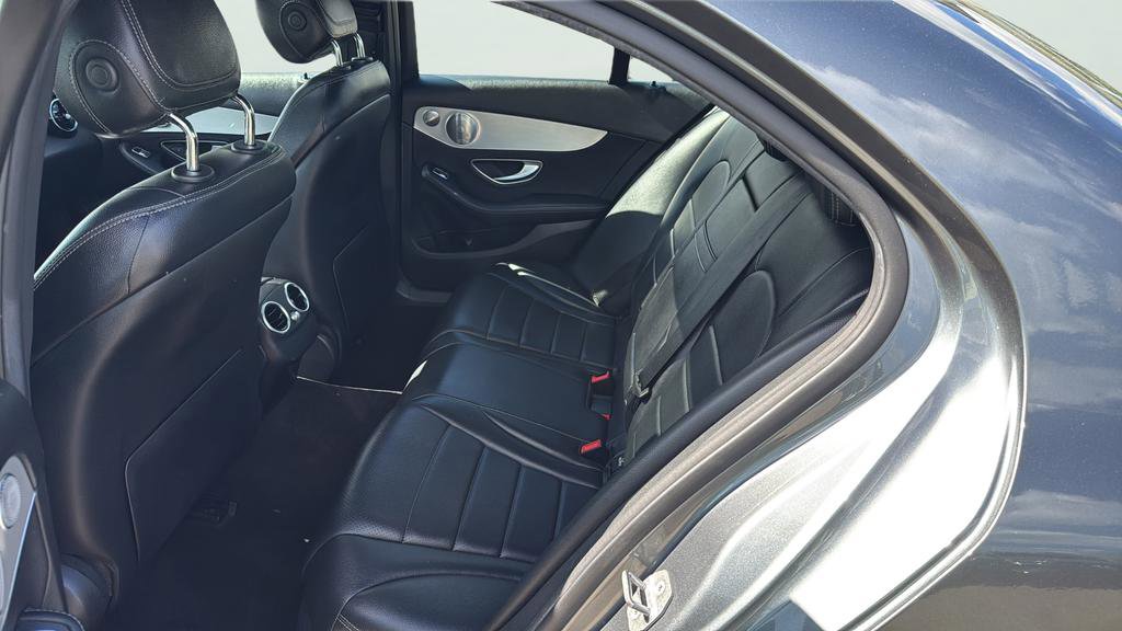 Used 2018 Mercedes-Benz C 300 4MATIC Sedan image 20
