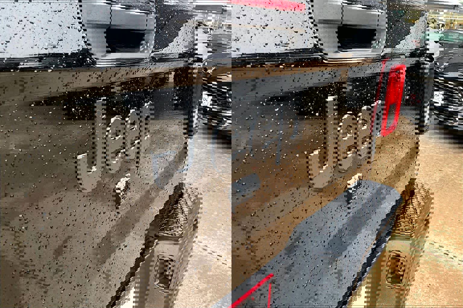 Certified 2024 Jeep Gladiator Sport image 30