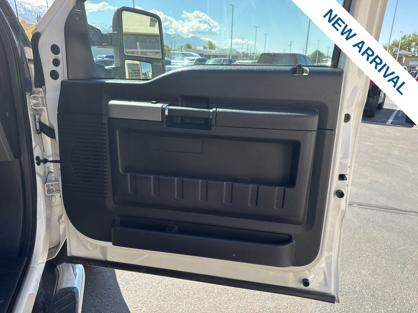 Used 2016 Ford F350 Lariat w/ Lariat Ultimate Package AWD/4WD image 10