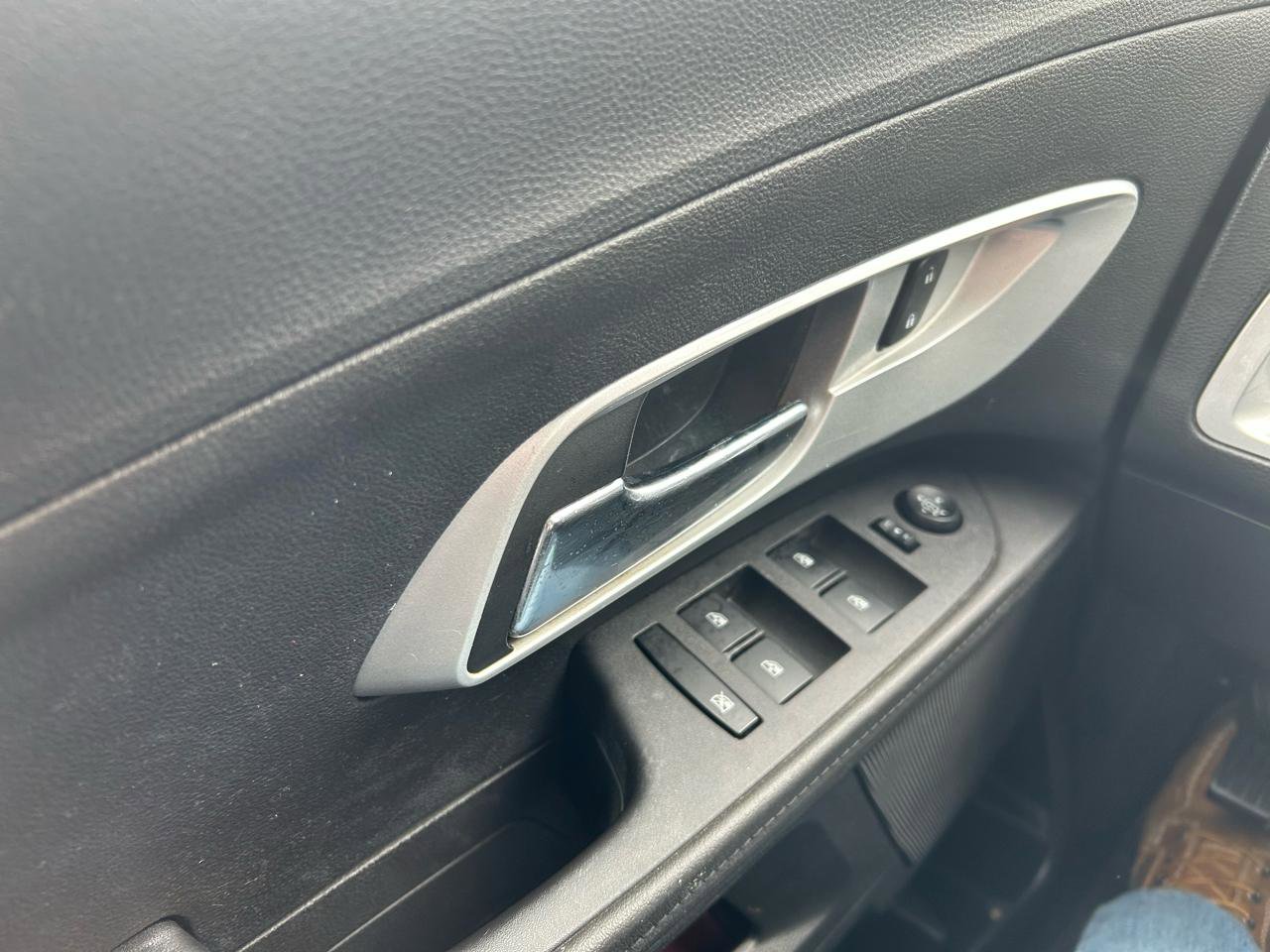 Used 2013 Chevrolet Equinox LS image 26