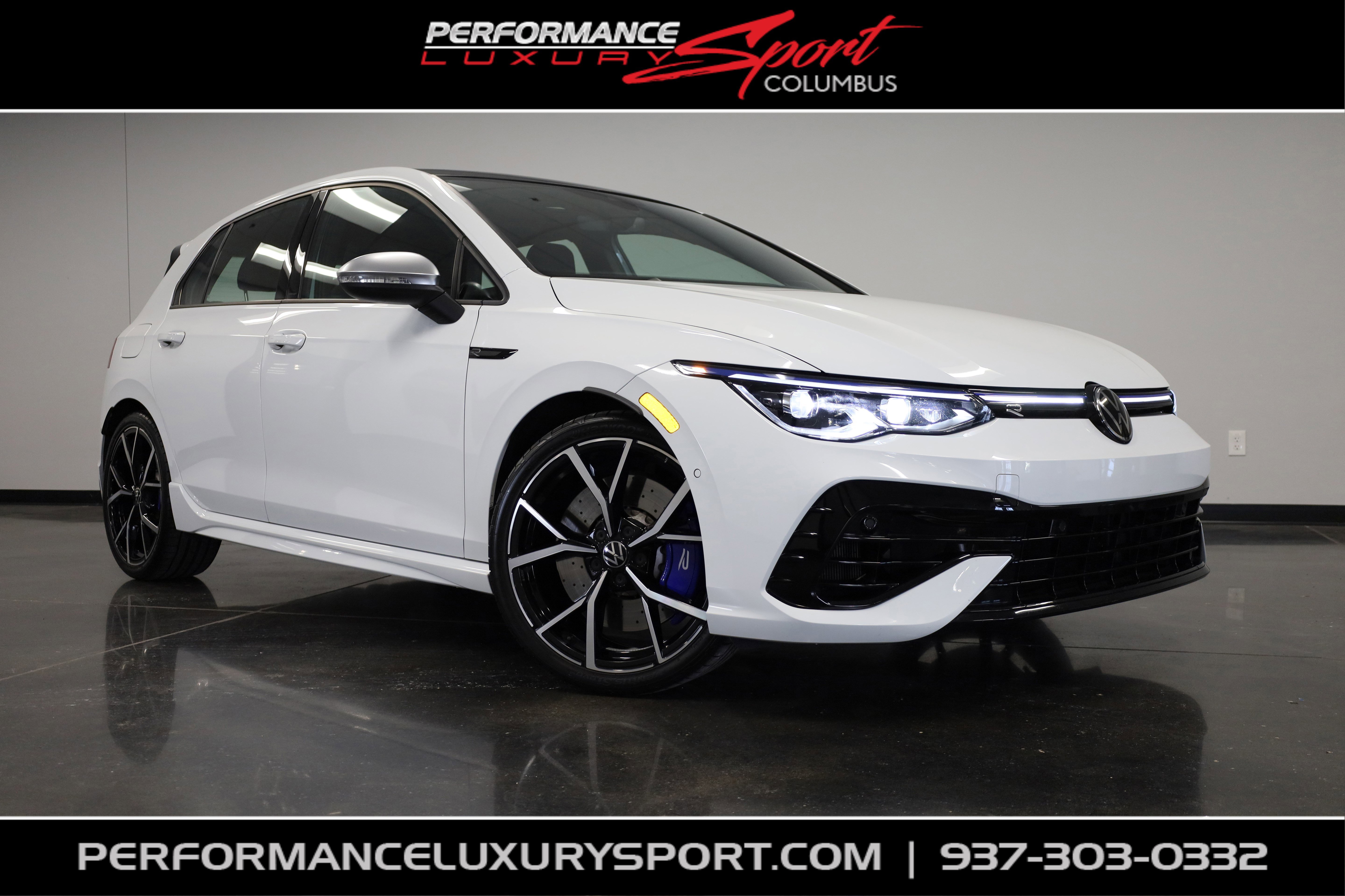 Used 2024 Volkswagen Golf R image 1