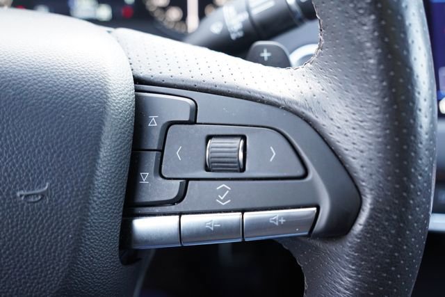 Used 2023 Cadillac XT4 Sport w/ LPO, Onyx Lite Package image 34