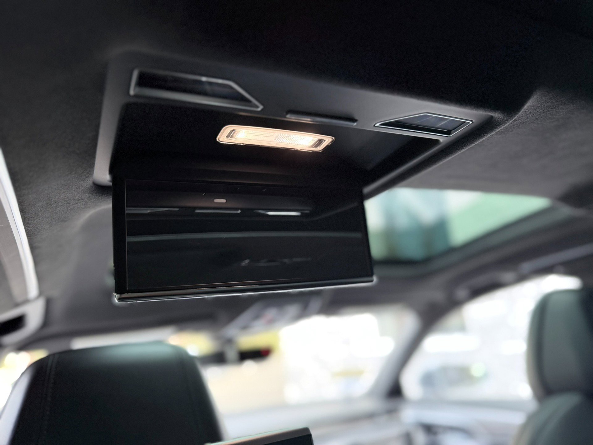 Used 2020 Audi S8 L image 36