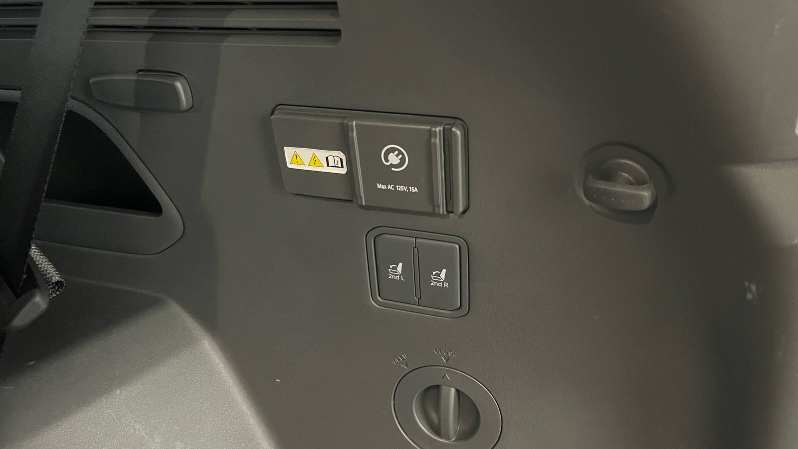 Used 2024 Kia EV9 Light Long Range image 37