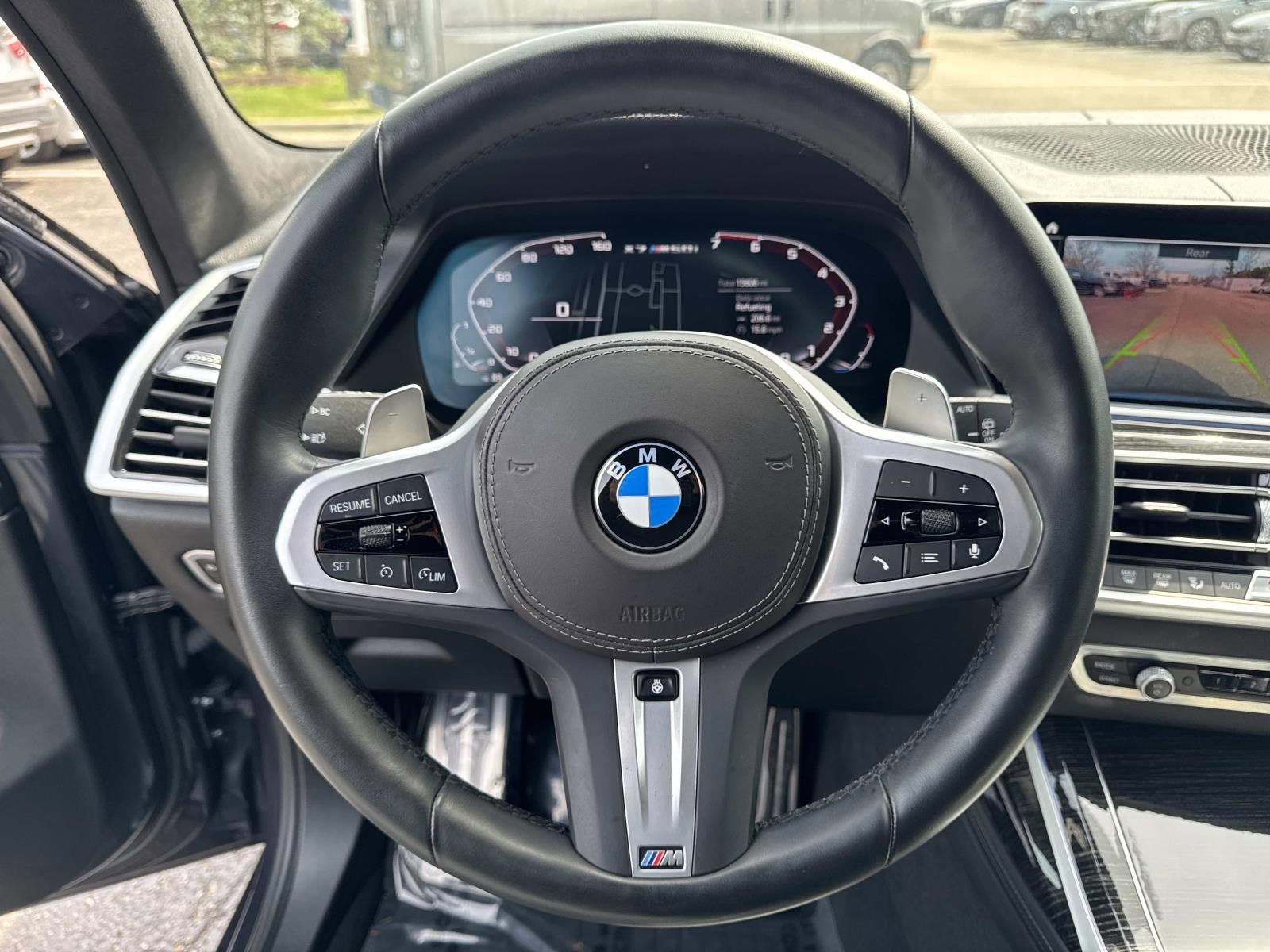 Used 2022 BMW X7 M50i w/ Executive Package image 29