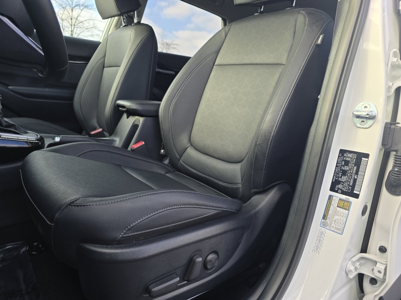 Used 2025 Kia Seltos EX w/ EX Sunroof Package image 25